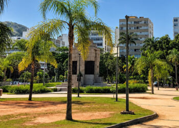 Praça Nossa Senhora da Paz em Ipanema