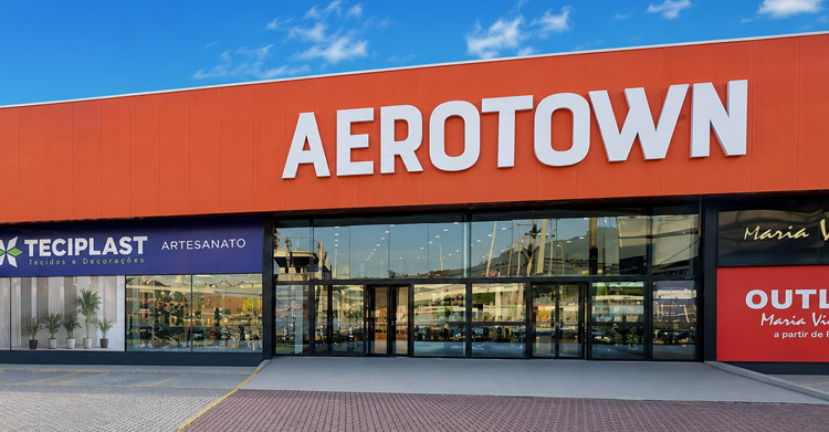 Fachada do Aerotown na Barra da Tijuca
